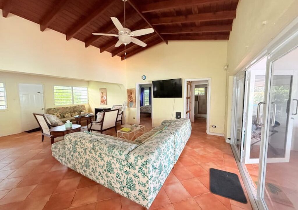 Photo of Livingroom in Long Bay