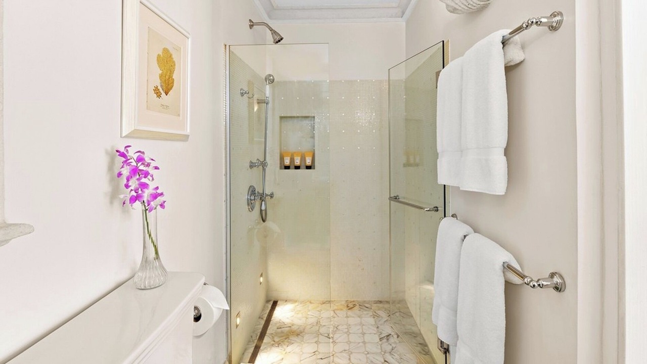 Photo of Bathroom in Merlin Bay