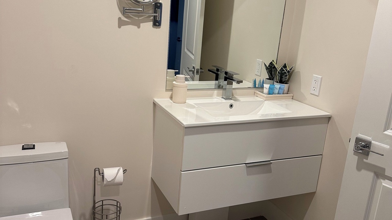 Photo of Bathroom in Little Battaleys