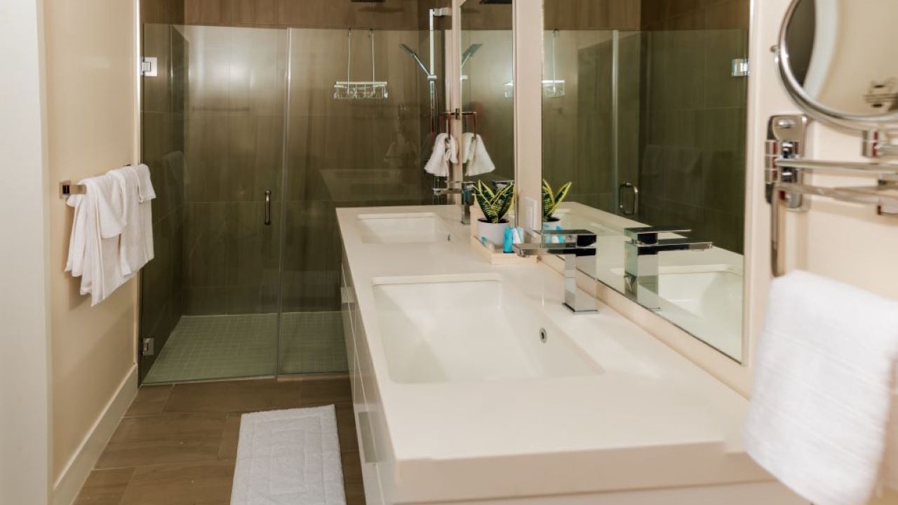 Photo of Bathroom in Little Battaleys