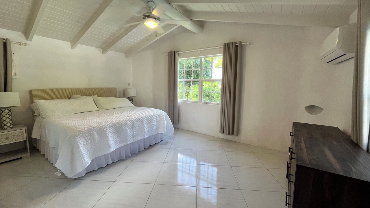 Photo of Bedroom in Halcyon Heights