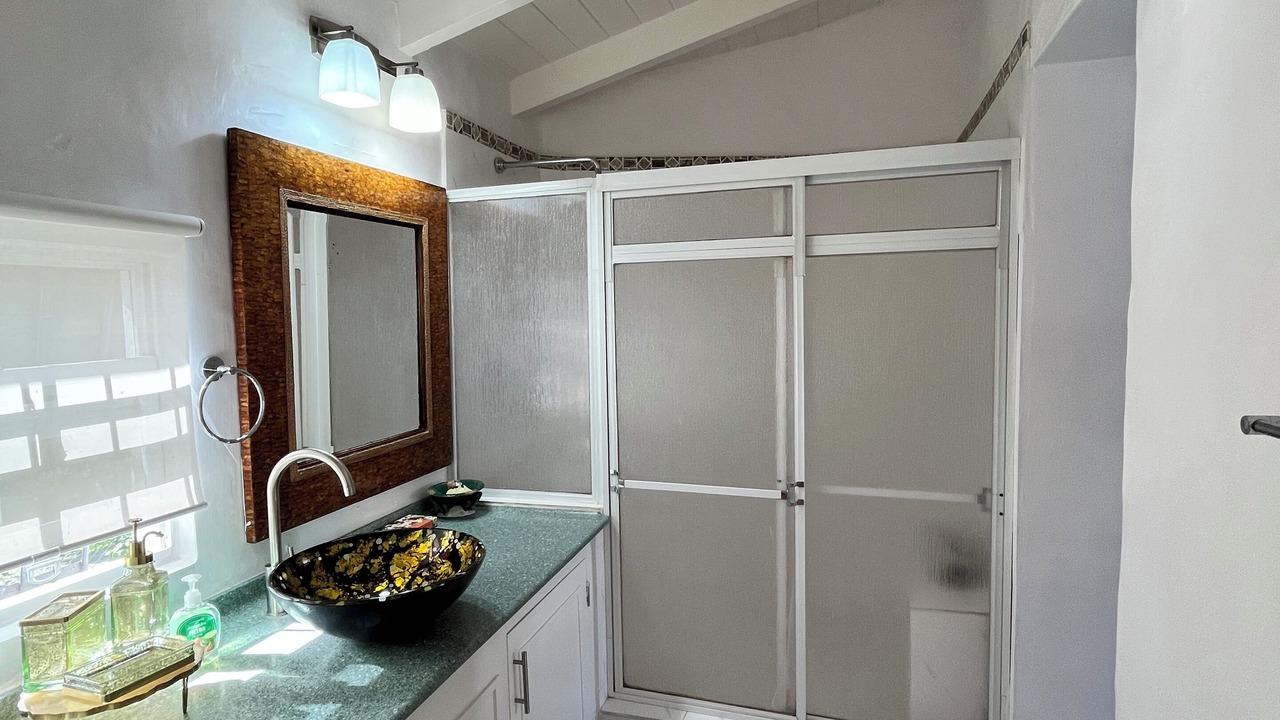 Photo of Bathroom in Halcyon Heights