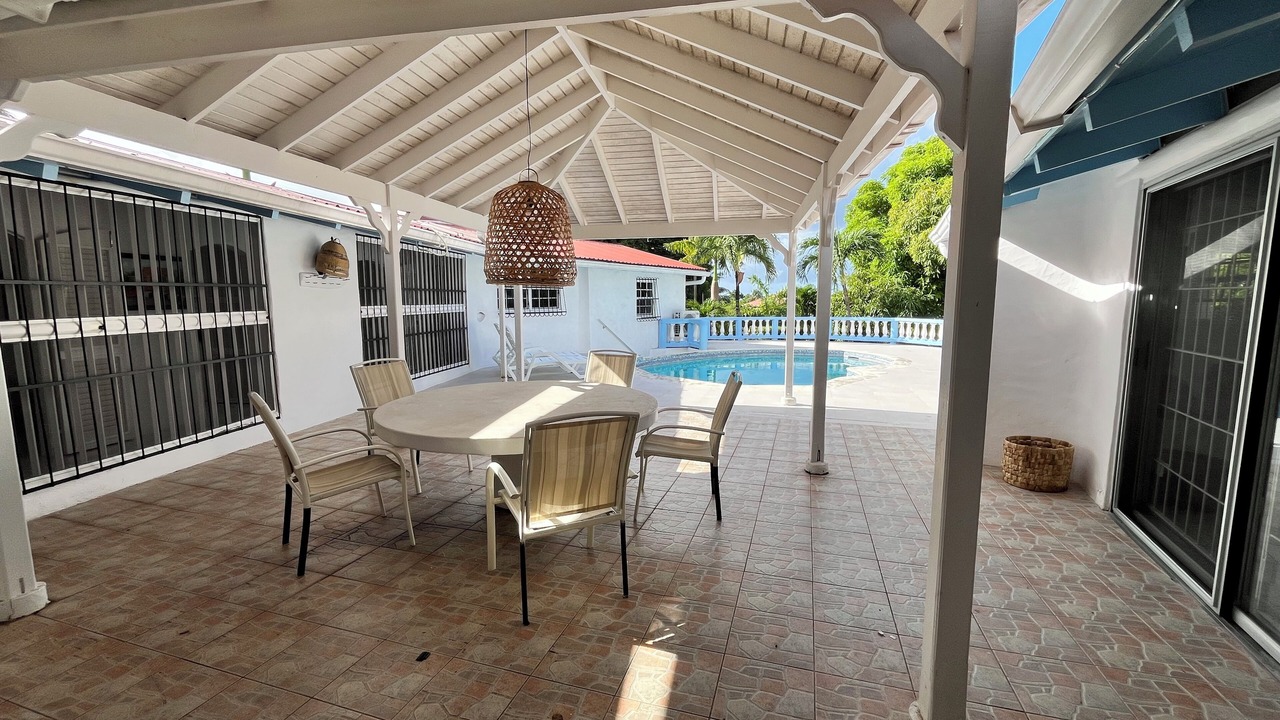Photo of Outdoor in Halcyon Heights