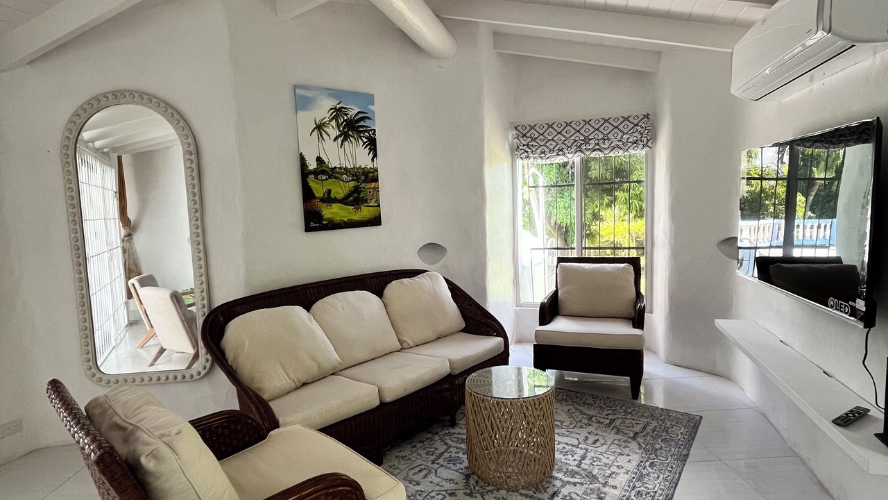 Photo of Livingroom in Halcyon Heights