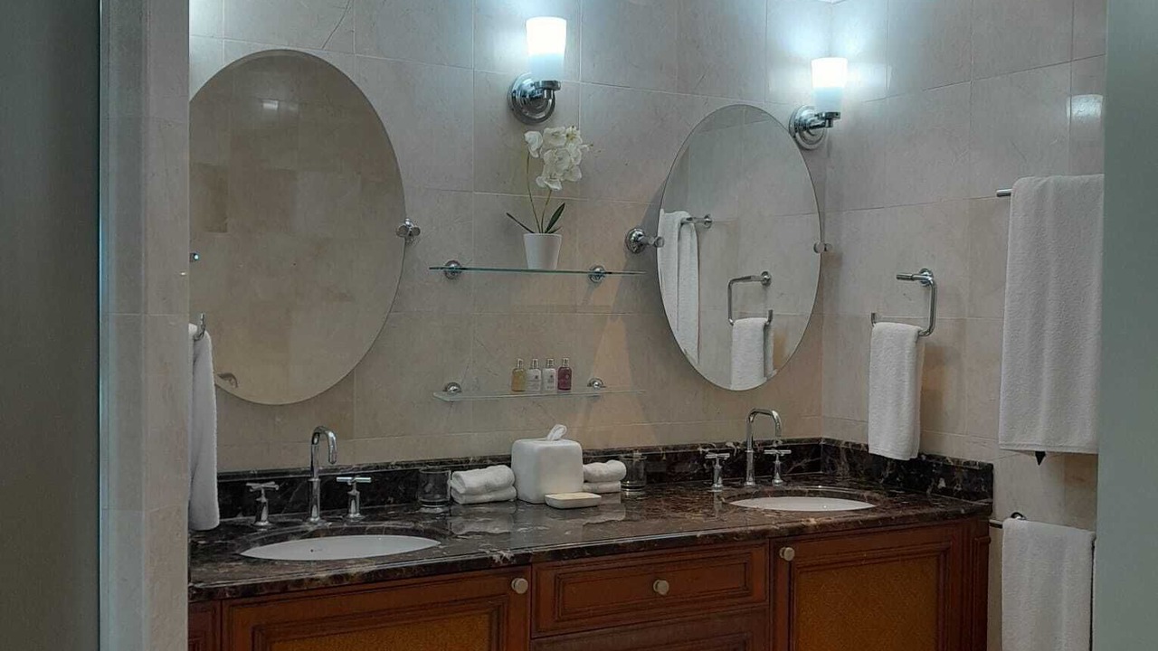 Photo of Bathroom in Little Battaleys
