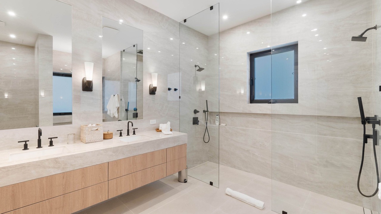 Photo of Bathroom in Reeds Bay
