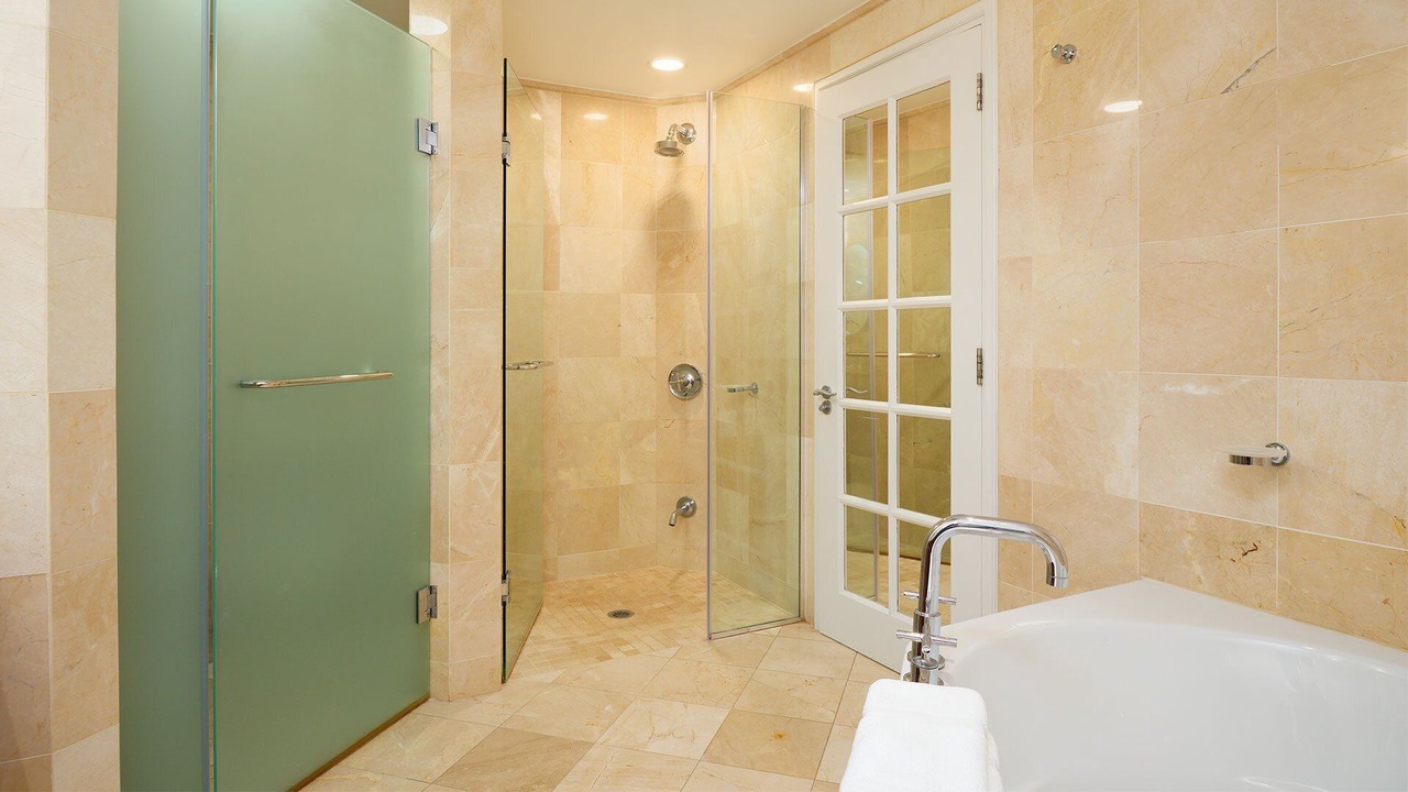 Photo of Bathroom in Little Battaleys
