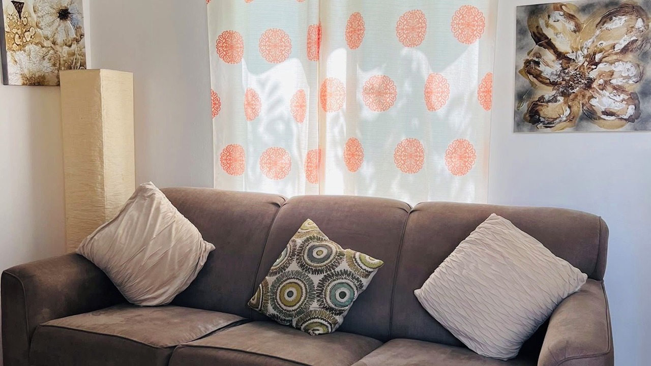 Photo of Livingroom in West Coast