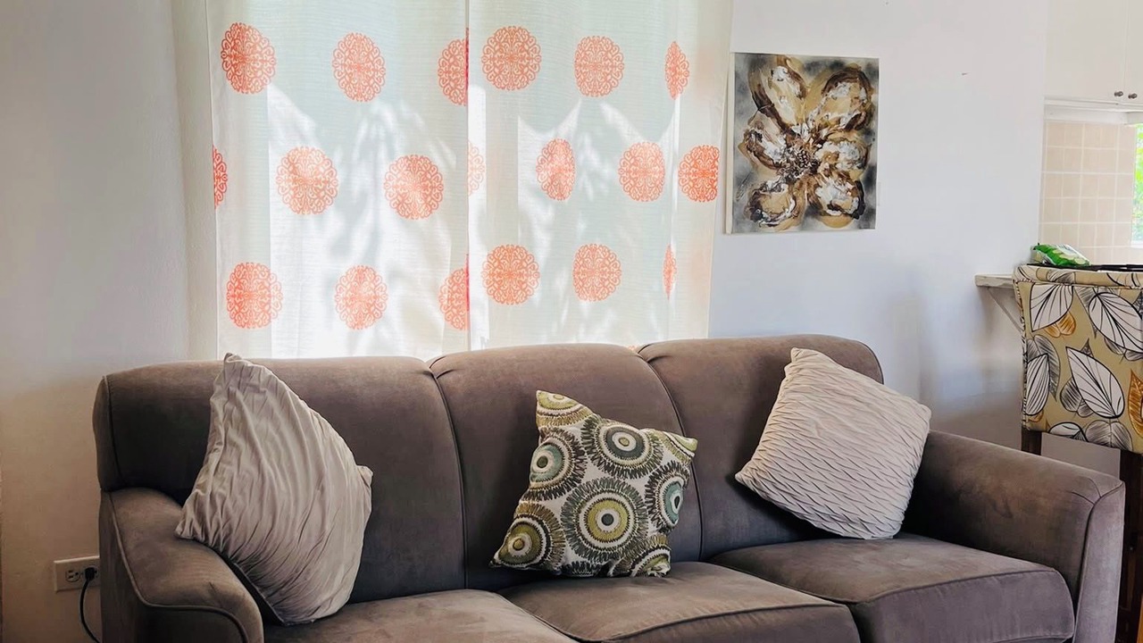 Photo of Livingroom in West Coast