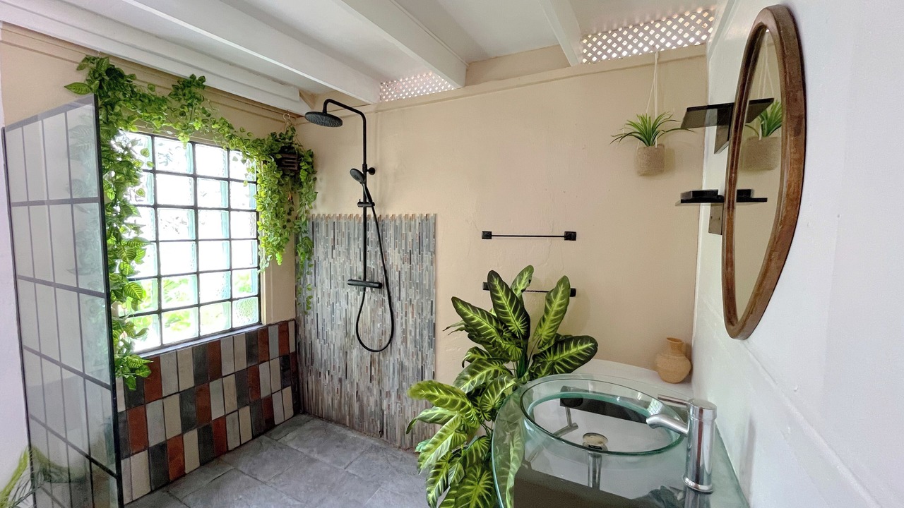 Photo of Bathroom in Hill Crest