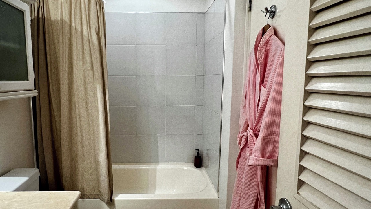 Photo of Bathroom in Douglas