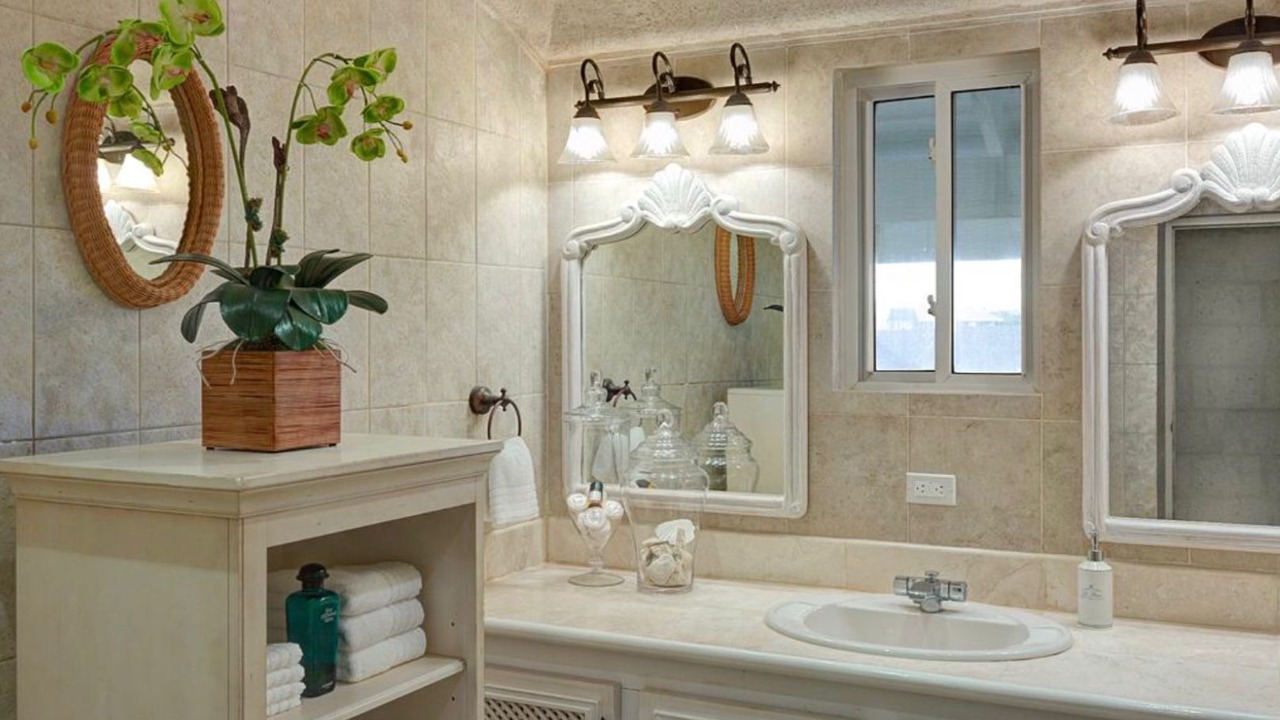 Photo of Bathroom in Long Bay