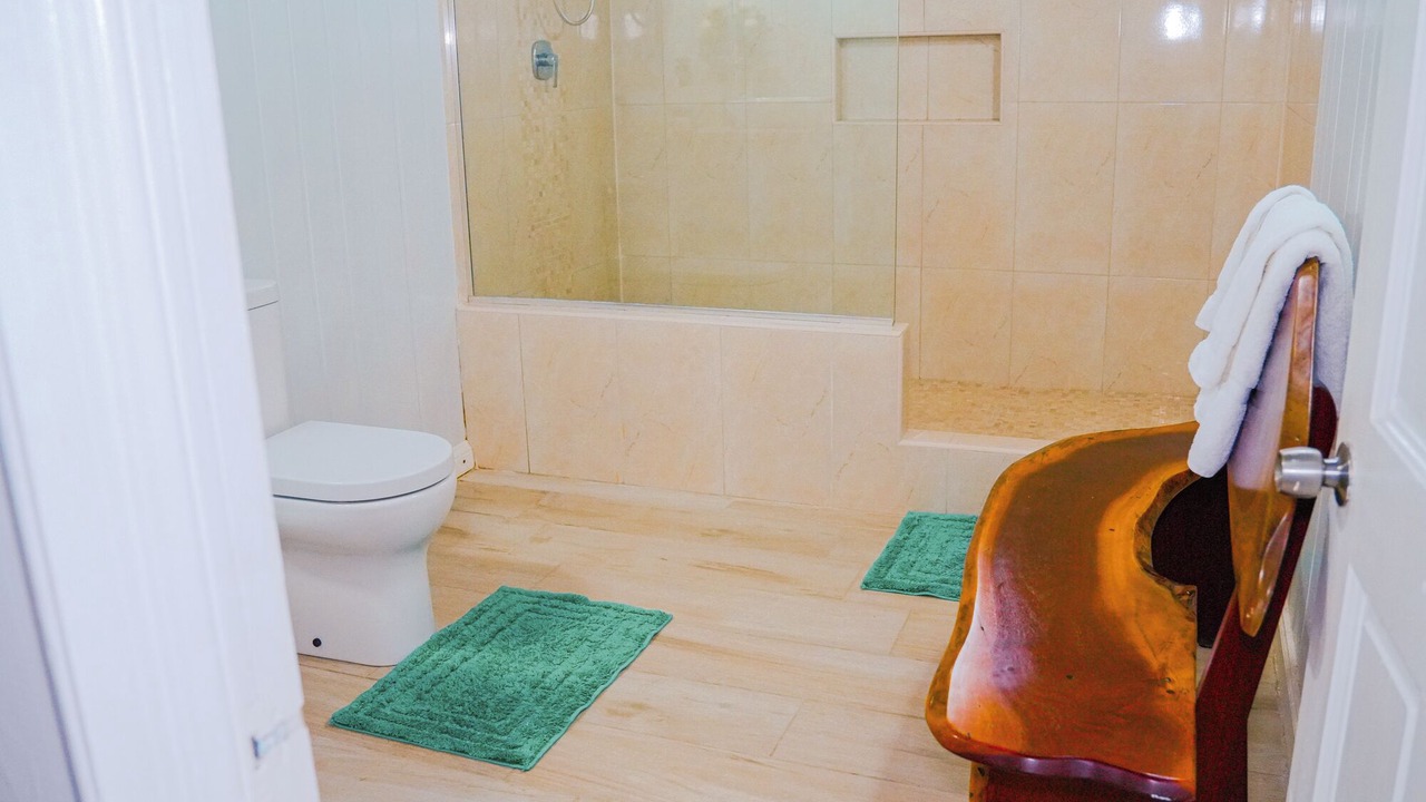 Photo of Bathroom in Inch Marlowe