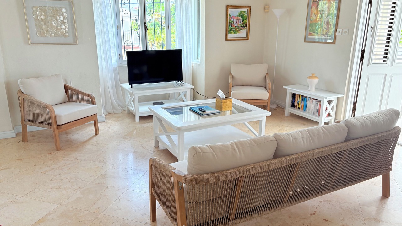 Photo of Livingroom in Folkestone