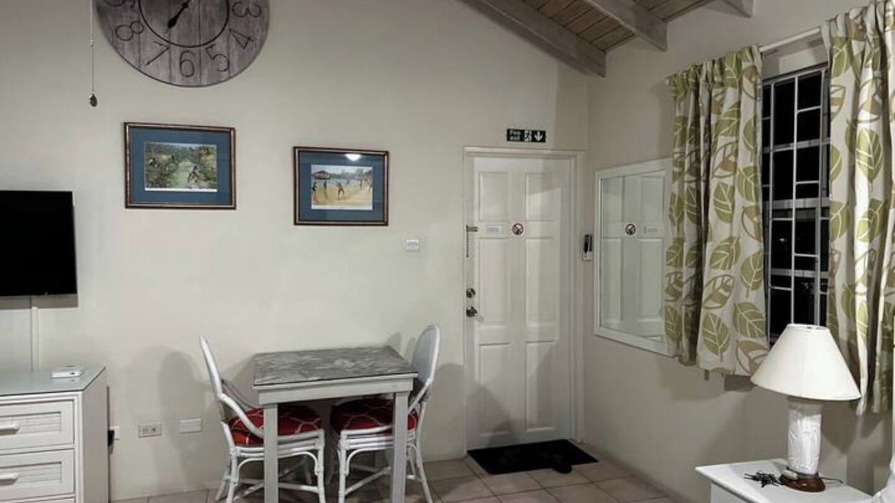 Photo of Bedroom in Oistins