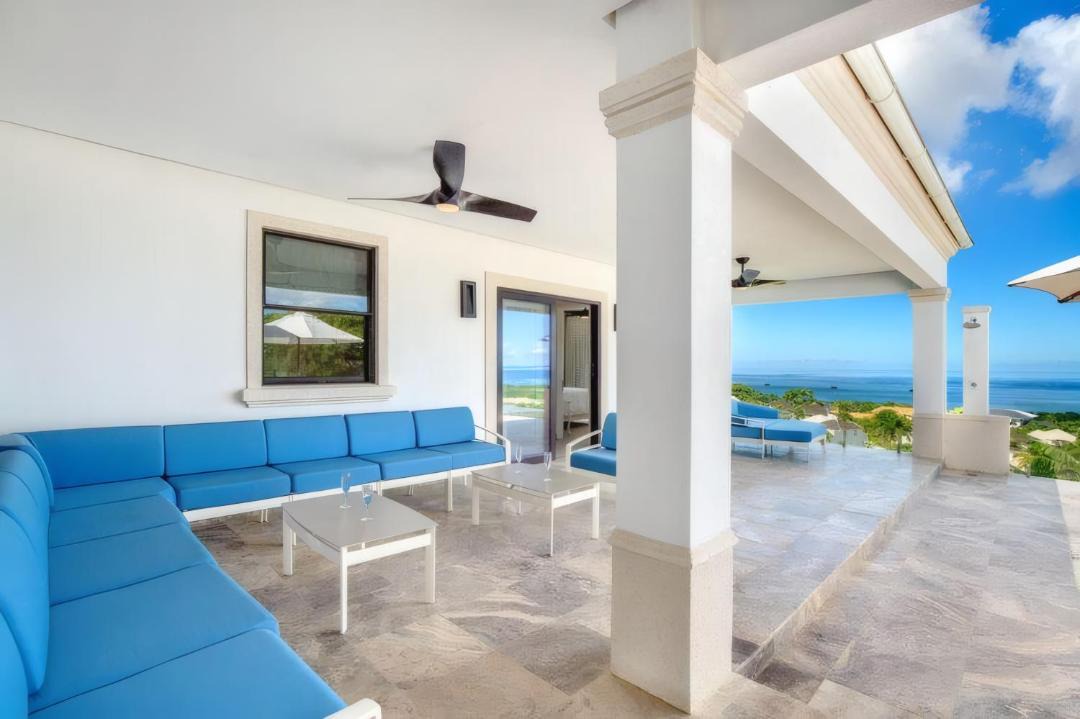 Photo of Patio Balcony in Paynes Bay