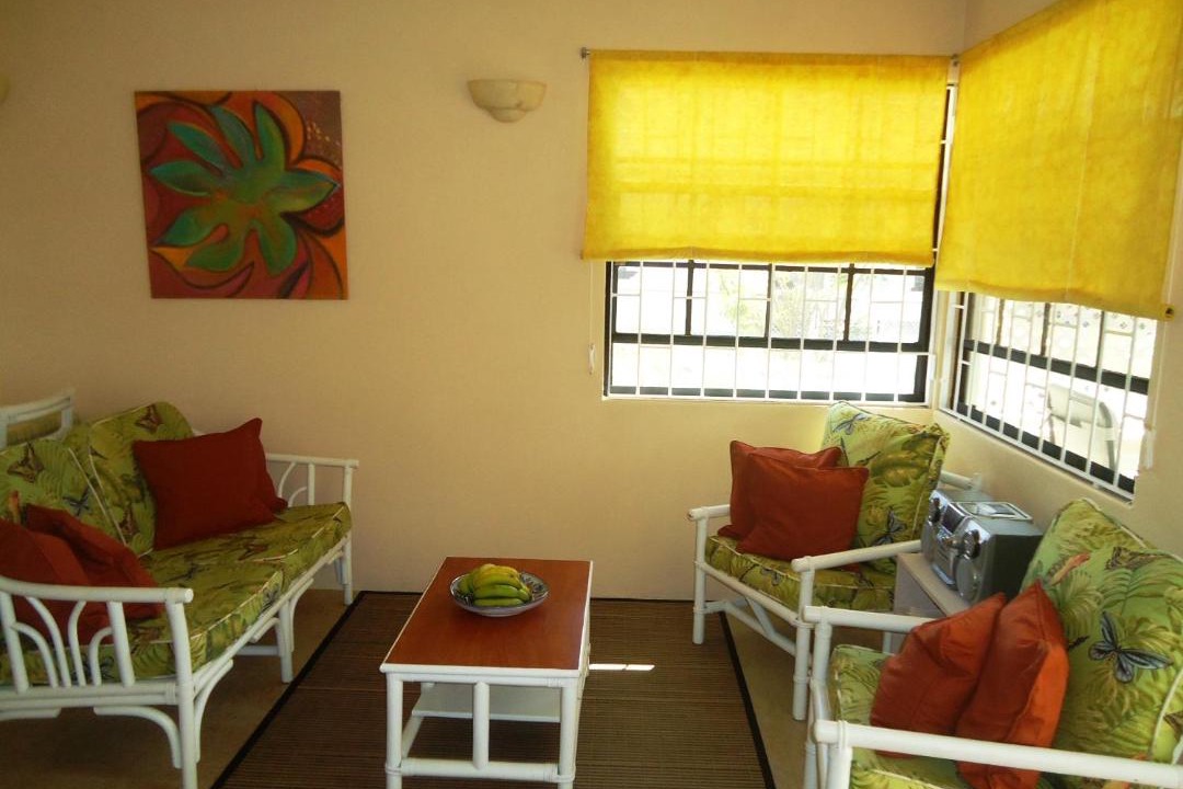 Photo of Livingroom in Weston