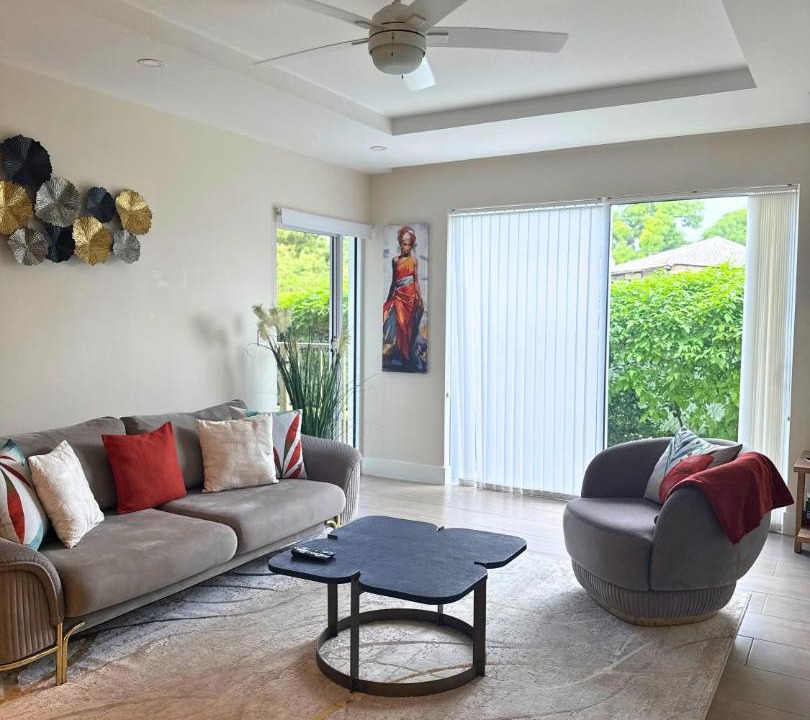 Photo of Livingroom in Little Battaleys