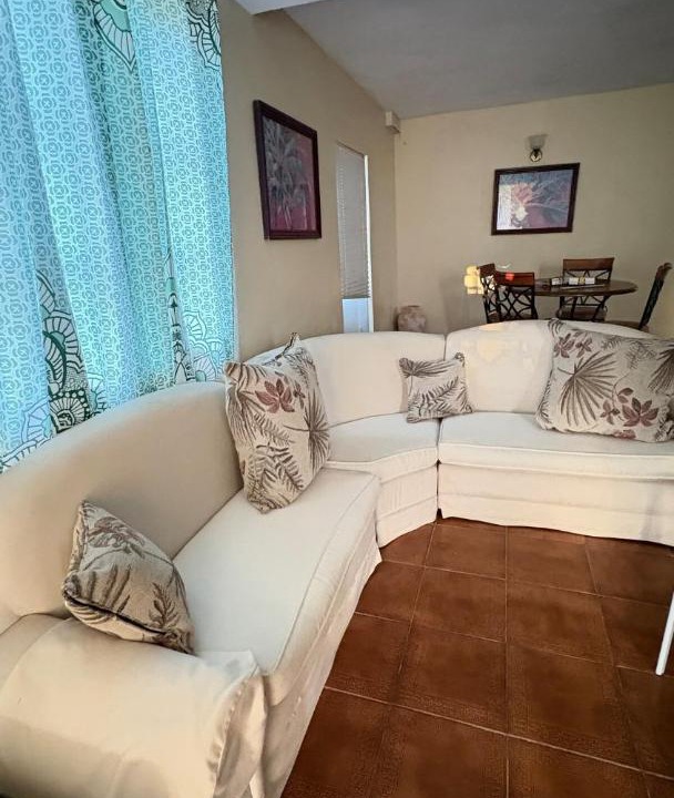 Photo of Livingroom in West Coast