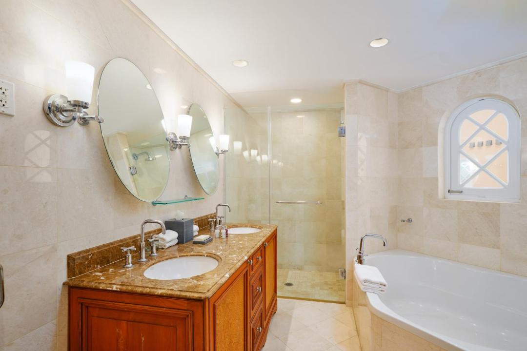 Photo of Bathroom in Little Battaleys