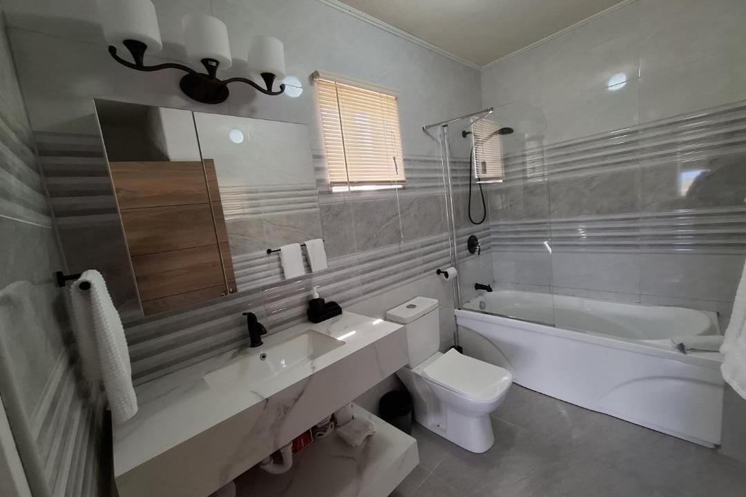 Photo of Bathroom in Mangrove