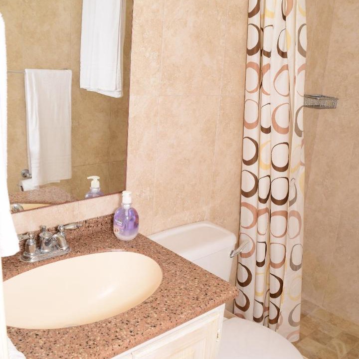 Photo of Bathroom in Heywoods Park