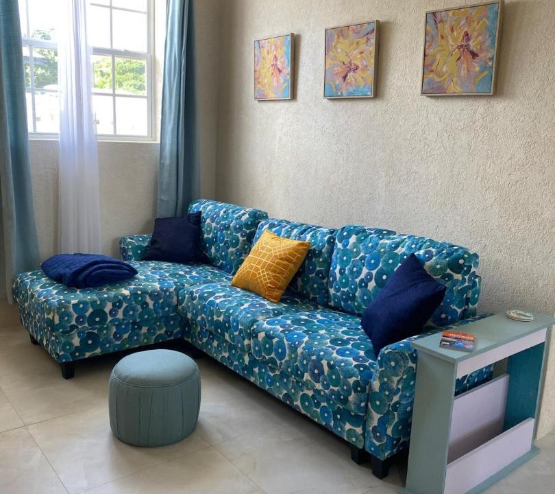 Photo of Livingroom in Navy Gardens