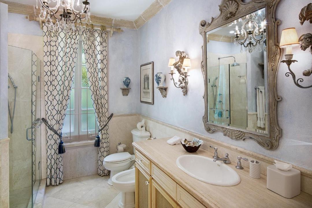 Photo of Bathroom in Little Battaleys