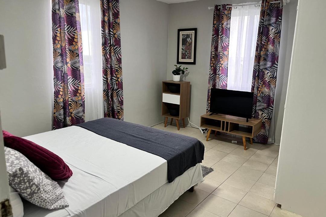 Photo of Bedroom in Brittons Hill