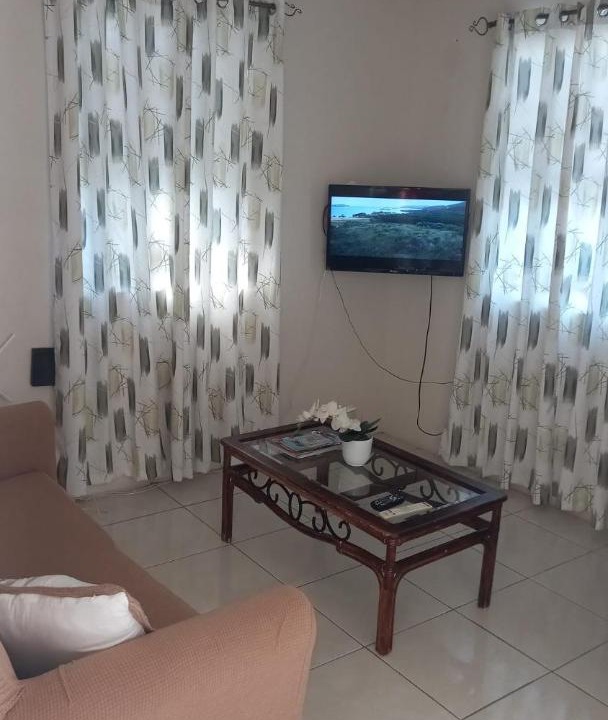 Photo of Livingroom in Fitts Village