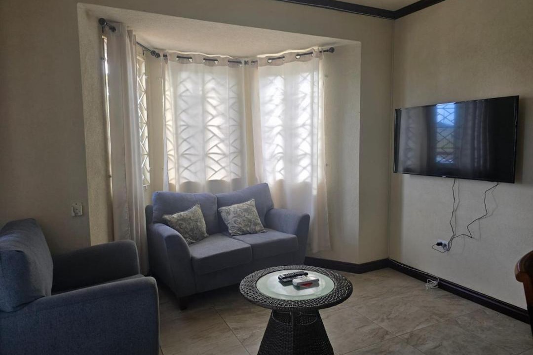 Photo of Livingroom in Maxwell Hill