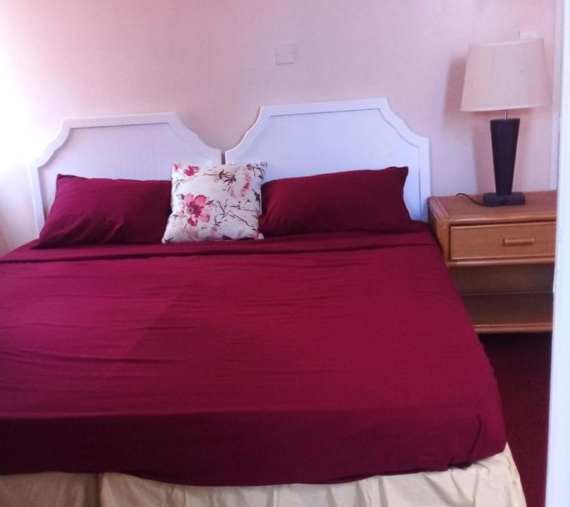 Photo of Bedroom in Oistins