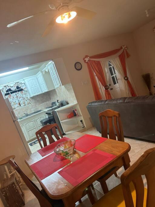 Photo of Livingroom in Cane Garden