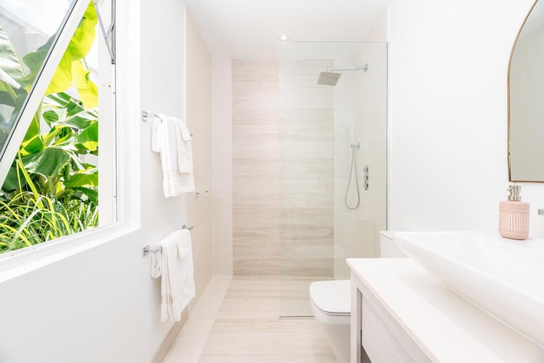 Photo of Bathroom in Porters