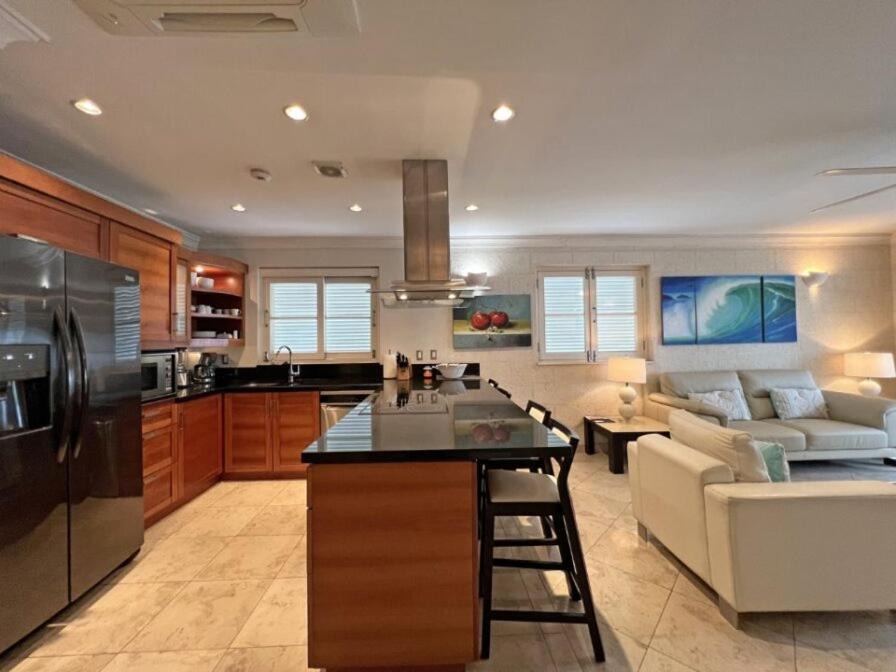 Photo of Livingroom in Old Trees Bay