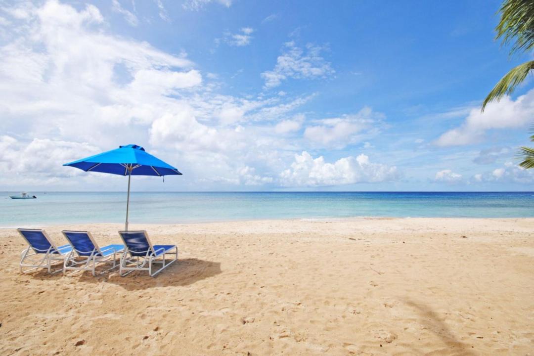 Photo of Others in Schooner Bay