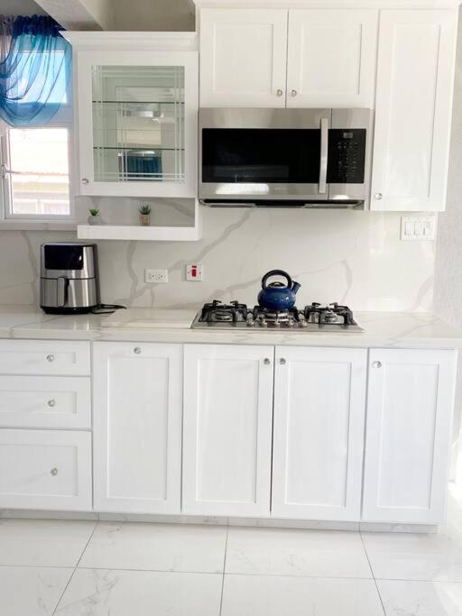 Photo of Kitchen in Oistins