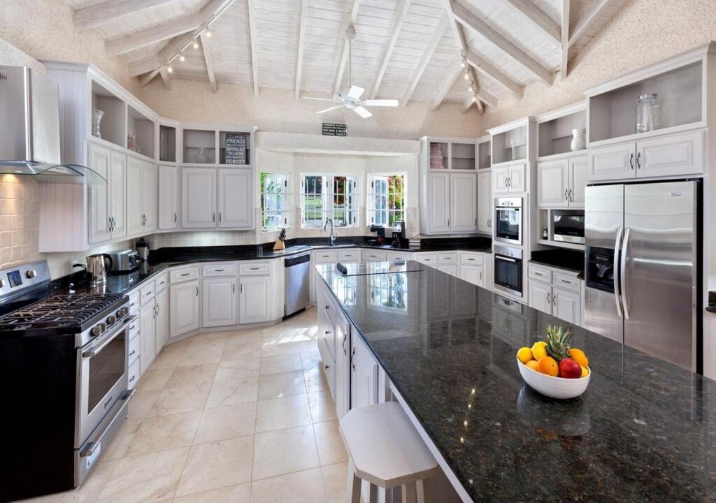 Photo of Kitchen in Paynes Bay