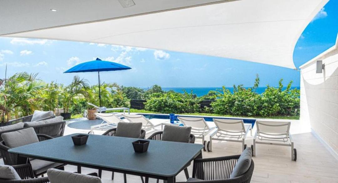 Photo of Patio Balcony in Bowling Alley Hill