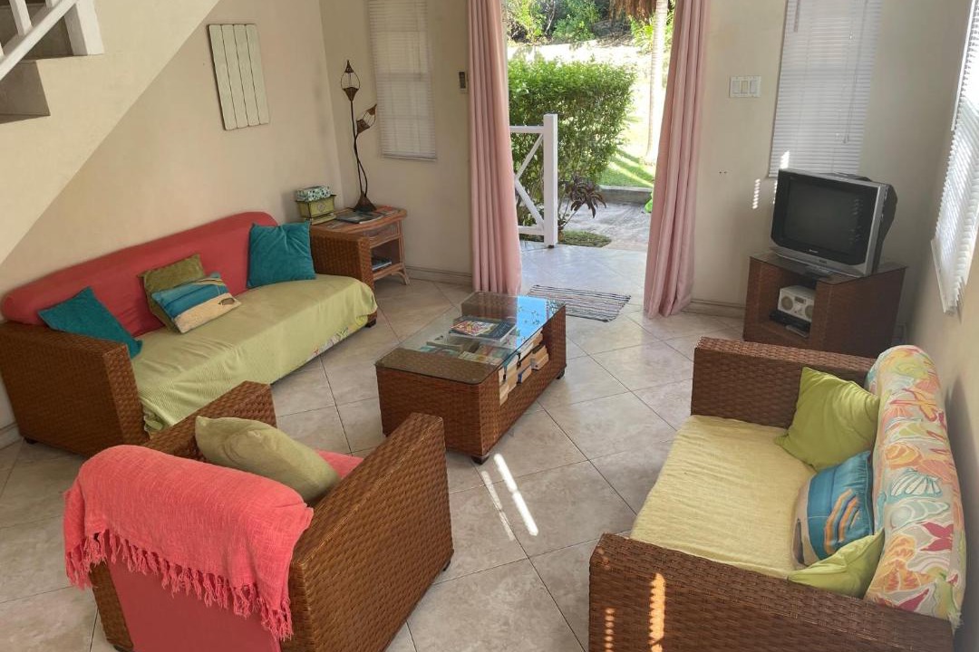 Photo of Livingroom in Fitts Village