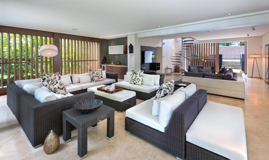 Photo of Livingroom in Gibbs Bay
