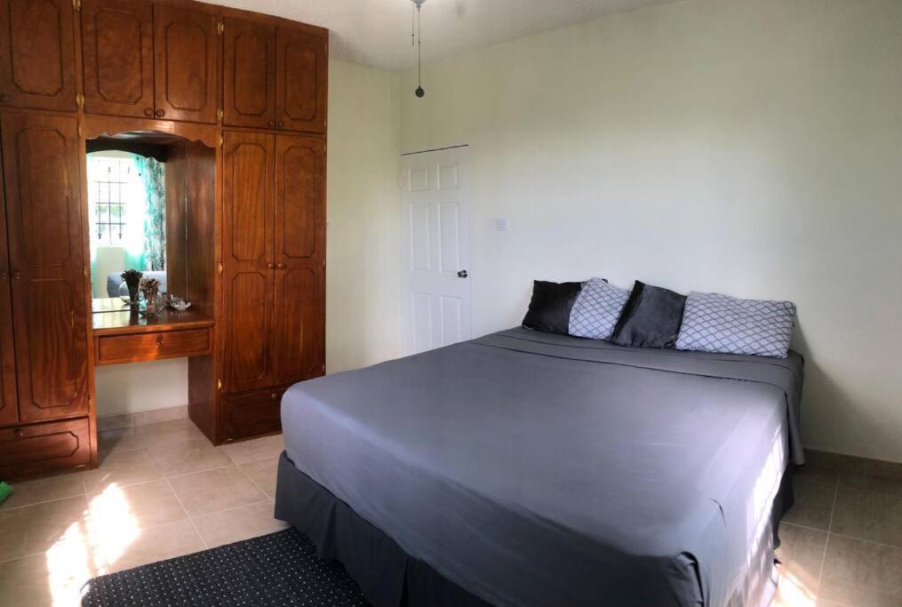 Photo of Bedroom in Woodbourne