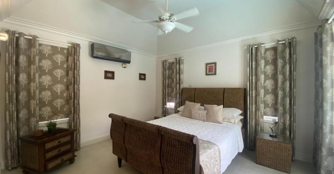 Photo of Bedroom in Halcyon Heights