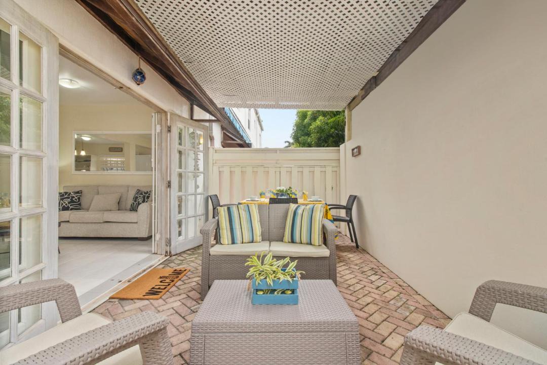 Photo of Patio Balcony in Blue Waters