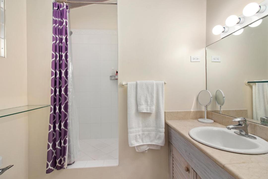 Photo of Bathroom in Blue Waters
