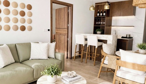 Luxury Presidential Ocean Front One Bedroom Suite with Butler