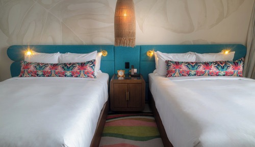 Standard Room, 2 Queen Beds, Accessible, Pool View