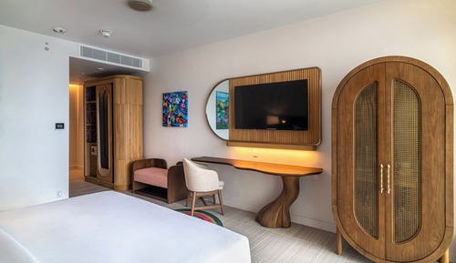 Standard Room, 2 Queen Beds, Pool View