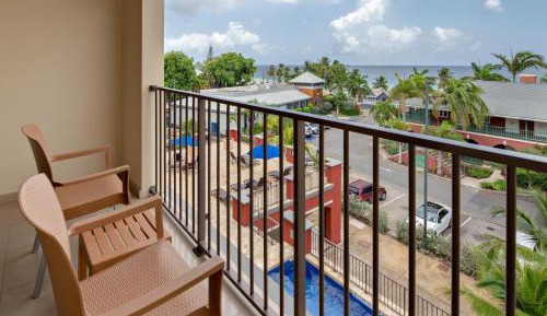 One-Bedroom Suite with Balcony
