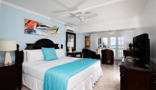 Superior Oceanfront Room